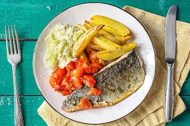 Gebakken Zeebaarsfilet Met Salieboter Recept Hellofresh Recept Voedsel Ideeen Zeebaars Koken