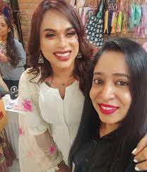 BeeSmiledental&cosmetic care