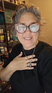 Fashion Discussion in Wear it Weekky Bomb Babes Group