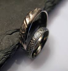 Hand Carved Sterling Silver Black Rhodium Wedding Band Set Etsy In 2020 Rustic Wedding Rings Silver Wedding Bands Unique Wedding Band Sets