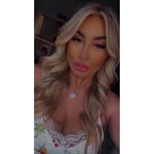 Did ayo say 'meeting mimii's family' or am I hearing wrong??