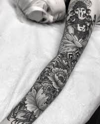 And guess what, with the right tribal tattoo design, you can indeed make people go 'wow'. 40 Attractive Sleeve Tattoos For Women Tattooblend