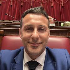🎉 Ieri sera con l'amica Michela Staffolani alla festa di chiusura della  campagna elettorale per la sua candidatura a sindaco di Osimo per Fratelli  d'Italia. 🤞A lei, persona competente e di valore,