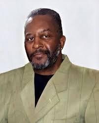 Dexter Lee's Instagram, Twitter & Facebook