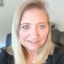 After a long year and a half, I've officially completed my Master's at  University of Illinois Urbana-Champaign! I'm so thankful for all of my  incredible professors in the Strategic Brand…