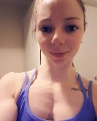 Michelle Mort's Instagram, Twitter & Facebook