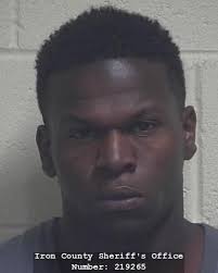 Traffic stop nets felony arrest for 2 men, 1 wanted out of Missouri