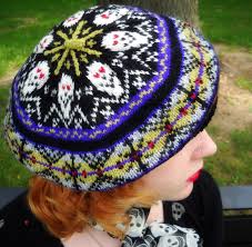 You will need to be signed. Scare Isle Tam Knitty Deep Fall 2010