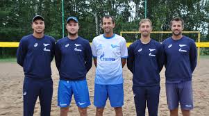 С этим выводом согласные почти все жители города, а если просмотреть хотя бы мельком список почётных. Komanda Zenit Sankt Peterburg Po Plyazhnomu Volejbolu Sygraet V Kazani Volejbolnyj Klub Zenit Sankt Peterburg