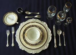Formal Place Setting This Licensing Tag Was Added To This File As Part Of The Gfdl Proper Table Setting Formal Table Setting Formal Dinner Table