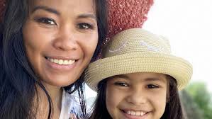 Appleton woman, daughter help impoverished children overseas