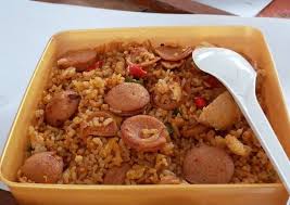 Bunda bisa mencoba bikin sendiri. Resep Mudah Nasi Goreng Sosis Yummy Mantul