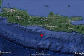 Bmkg mengeluarkan peringatan dini akibat gempa itu. Bmkg Gempa Jateng Dan Yogyakarta Hari Ini Dekat Dengan Pusat Gempa Pulau Jawa 1943 Halaman All Kompas Com