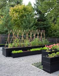 Send modern flowers as a thank you gift, for an anniversary or simply make someone smile! 14 Diy Flower Beds To Create This Season