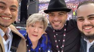 Look who we ran into at the 10X Growth Con! ❤️ Auntie Diane Cardone such a  beautiful soul. We love you 10X Brothers @dianecardone #10xgrowthcon  #10xgrowthcon2019 #10xbrothers