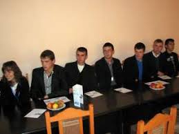 Inspectoratul de politie al judetului buzău, face parte din inspectoratul general al politiei romane si este institutia specializata a statului care exercita atributii privind apararea drepturilor si libertatilor fundamentale ale persoanei, a proprietatii private si publice, prevenirea si descoperirea infractiunilor , respectarea ordinii si linistii publice in conditiile legii. Local Grupul Scolar Dumbraveni A Lansat Doua Proiecte Finantate De Consiliul Judetean Suceava Monitorul De Suceava Luni 10 Octombrie 2011