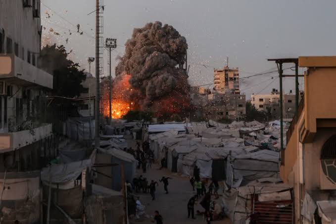 Trump urges Israel to halt Gaza strikes, claims Hamas agreed to disarm; Hamas welcomes call, urges pressure on Israel to implement peace plan