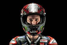 Une visière utilisée et dédicacée par fabio quartararo 2) pour les commandes suivantes : Scorpion Sports Europe Posts Facebook