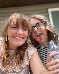 always love spending time with my number one ☝️ had lots of fun at anime  con, the niall concert and seeing my friends. thankful always long time no  see…