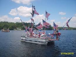 Parades, speeches, music, public readings of the declaration of independence—those were started in the days after the declaration was apa executive director julie heckman said fireworks professionals plan for about 11 months for 1 month of booming business. 16 July 4th Boat Parade Ideas Boat Parade Boat Decor Boat