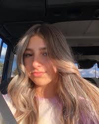 Nikki Houston's Instagram, Twitter & Facebook