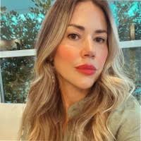 400+ perfis com “Macri”