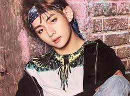 On the occasion of the bts' band member's birthday, here is a look at a few of his pictures. 10 Reasons Why Everybody Loves Bts V Spinditty