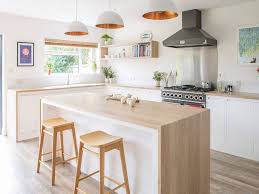 Sebuah dapur yang baik adalah dapur yang mampu menciptakan. Desain Dapur Skandinavia Interior Dapur Mungil Yang Serba Putih Dan Cantik Interiordesign Id