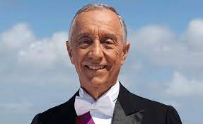mɐɾˈsɛlu ˈnunu ˈdwaɾtɨ ʁɨˈbelu dɨ ˈsozɐ; O Presidente Marcelo Rebelo De Sousa Fonte Presidencia Da Republica Download Scientific Diagram