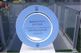 Segui i tour preliminari dei play off e play out di serie b sul corriere delle sera: Frosinone Palermo Trofeo Per La Vincitrice Foto