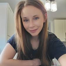 Heather Beale's Instagram, Twitter & Facebook