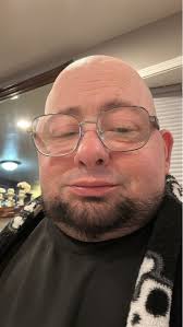 Hey anyone want to meet at the movies tomorrow hit me up