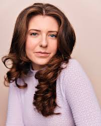 ABOUT — Lea R. Vargas || Singer/Actor