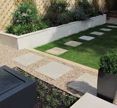Low Maintenance Garden Modern Garden By Christine Wilkie Garden Design Modern Homify Low Maintenance Garden Design Low Maintenance Garden Garden Design Layout