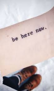 Tattoos arabe phrases pour les filles club tatouage. Tatouages Phrases Tatouage Sur L Avant Bras 50 Tatouages De Phrase Reperes Sur Pinterest
