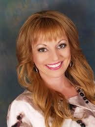 Nicole Coombs's Instagram, Twitter & Facebook