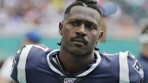 Antonio brown's former stepfather described the new england patriots receiver as very abusive toward women while saying he's not surprised that desmond brown, antonio's younger brother, described their childhood as turbulent. Antonio Brown Biography Height Life Story Super Stars Bio