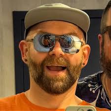 Bit of an odd one, more phillies adjacent. Im coming to Philly from the UK  in September and will be watching mets @ philles whilst there. I want to  buy a glove (