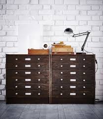 Eine Rast Kommode Mit 3 Schubladen In Kiefer Wurde So Umgestaltet Dass Sie Wie Ein Alter Aktenschrank Aussieht Diy Mobel Ideen Ikea Raumideen Diy
