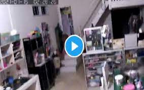 Infogempaa@gmail.com informasi gempa bumi indonesia | twuko. Terekam Cctv Begini Detik Detik Gempa Di Majene Bagian 2