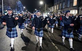 📸 the queen meets regimental mascot cruachan iv as she inspects balaclava company, 5 batallion the royal regiment of scotland at balmoral in 2018. Den Svyatogo Andreya V Shotlandii Travelcalendar