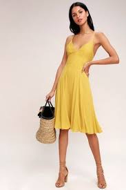 Find A Trendy Women S Yellow Dress To Light Up A Room Affordable Stylish Yellow Cocktail Dresses And F Cocktail Dress Yellow Womens Yellow Dress Yellow Lace