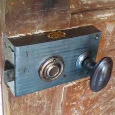 10 Mentions J Aime 0 Commentaires Yoru Bois Yorubois Sur Instagram Decapage Demontage Lubrification Et Remontage De C Door Handles Home Decor Decor