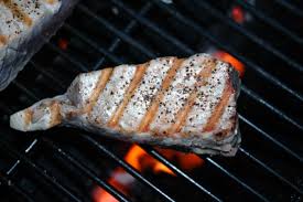 How to grill ahi/yellowfin tuna steak perfectly every time on a gas or charcoal grill. Reel Recipes Grilled Yellow Fin Tuna Steak Jupiter Charter Fishing