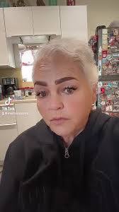 Silvia Oneill's Instagram, Twitter & Facebook