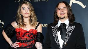 As michael jackson's only daughter, she was hounded by paparazzi, torn apart on social media, and relentlessly examined by. Paris And Prince Jackson Reminisce About Dad Michael Jackson While Getting Red Carpet Ready Entertainment Tonight