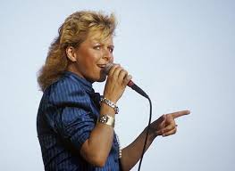 Kikki danielsson is a swedish singer who twice represented her home country in the contest: Kikki Danielsson Om Nya Livet Hemmets Journal