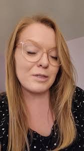 Emma Toth's Instagram, Twitter & Facebook