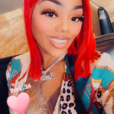 Latoya Beavers's Instagram, Twitter & Facebook