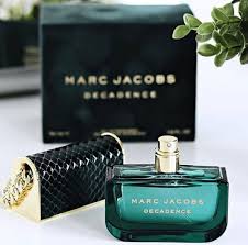 A decadently feminine bottle inspired by marc's classic handbag shape. Marc Jacobs Decadence Edp 100ml Luggore